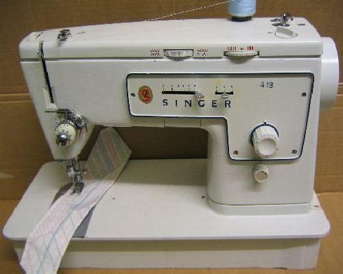 Singer 413 Sewing Machine